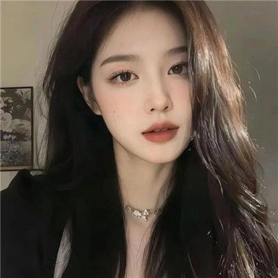 触碰的双手